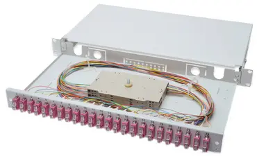 DIGITUS boîte d'épissure à fibres optiques OM4, équipée,