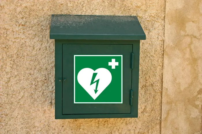 Panneau PVC adhésif antidérapant Défibrilateur 20x20 cm - Vert
