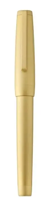 Stylo en métal précieux, corps et attributs or jaune 3N brossés, plume titanium EF