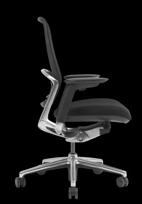 Tension réglable par manivelle
Translation d'assise
Dossier filet articulé
Support lombaire réglable en hauteur
Accoudoirs 4D, manchettes « soft touch »
Coloris noir uniquement
Lift classe 4.
Pied aluminium chromé, roulettes ø 65 mm
Possibilité option têtière : 7247
