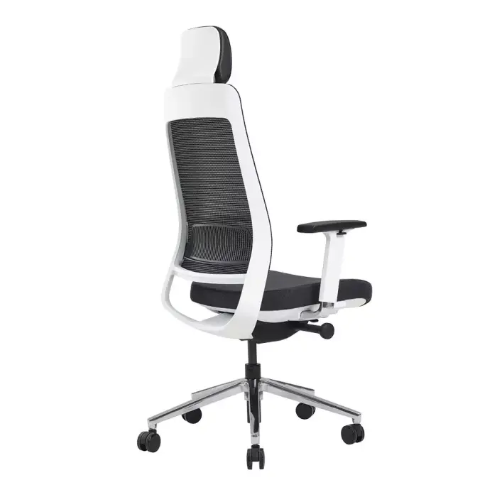 Tension réglable latéralement, 7 intensités, anti-retour
Translation d'assise
Dossier filet noir uniquement
Structure blanche 
Support lombaire réglable, têtière réglable en imitation cuir noir
Accoudoirs réglables 4 D, manchettes soft touch
Coloris assise tissu noir uniquement, non classé au feu
Lift double cône classe 4
Pied aluminium poli, roulettes Ø 60 mm