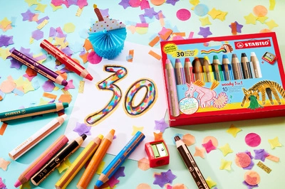 STABILO Crayon multi-talents woody 3 en 1, présentoir 30 ans