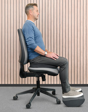 Fellowes Coussin d'assise en biseau Breyta, noir – Image 6