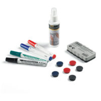 Kit accessoires 4 marqueurs + 6 aimants + 1 brosse magnétique + 125 ml de produit nettoyant