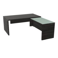 Table rectangulaire Kara L. 170 cm x 200. cm mélamine chêne café avec retour aligné top verre émaillé blanc piètement panneau mélamine chêne café + voile de fond