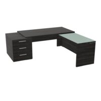 Table rectangulaire Kara sur caisson porteur 3 tiroirs L. 210 cm x 200. cm mélamine chêne café avec retour aligné top verre émaillé blanc piètement panneau mélamine chêne café + voile de fond